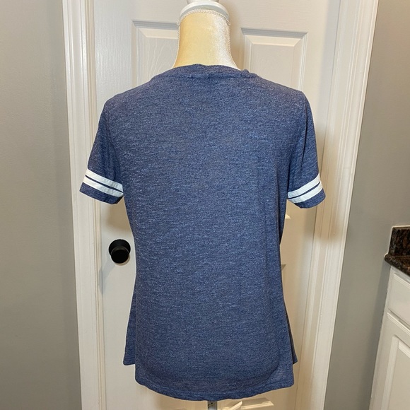 HOMAGE Columbus Blue Jackets Hockey V-neck Tee - Picture 5 of 5